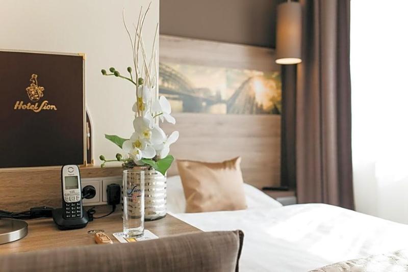 Hotel Sion image