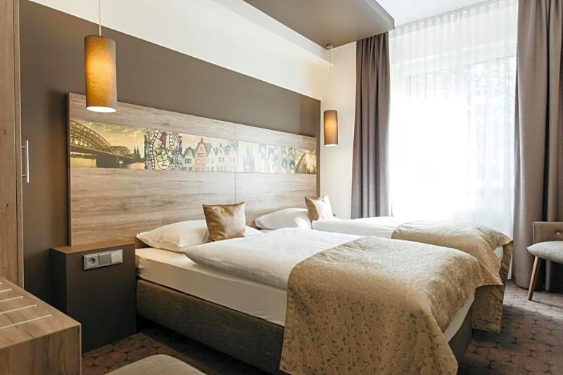 Hotel Sion image