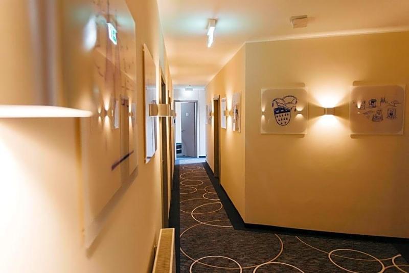 Hotel Sion image