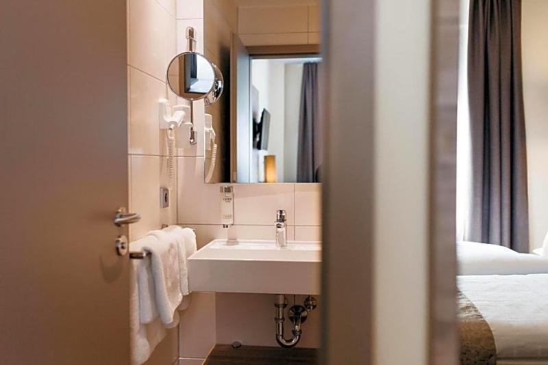 Hotel Sion image