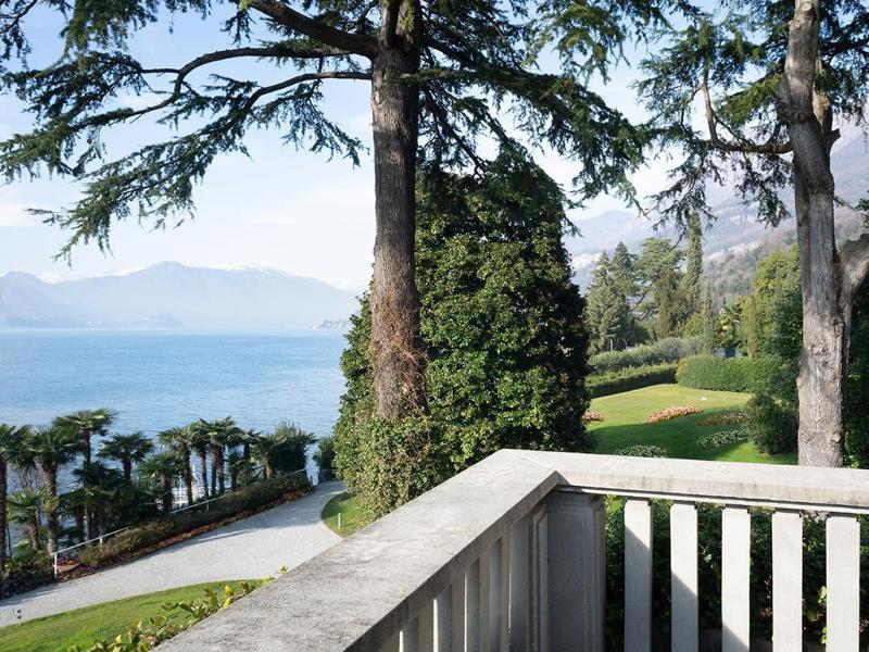 Villa Lario Resort Mandello image