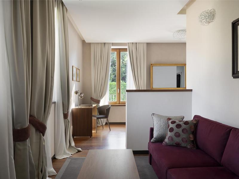 Villa Lario Resort Mandello image