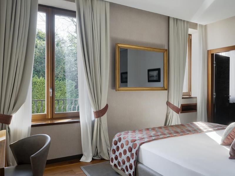 Villa Lario Resort Mandello image
