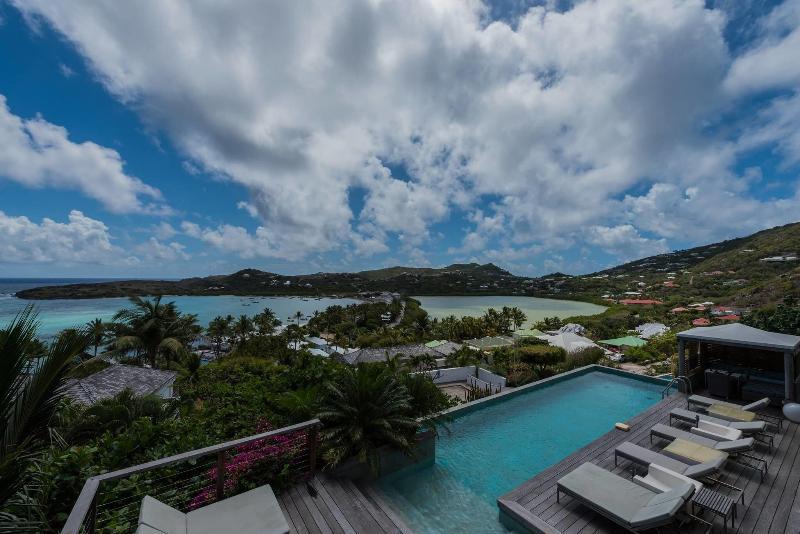 Amnios St Barth image