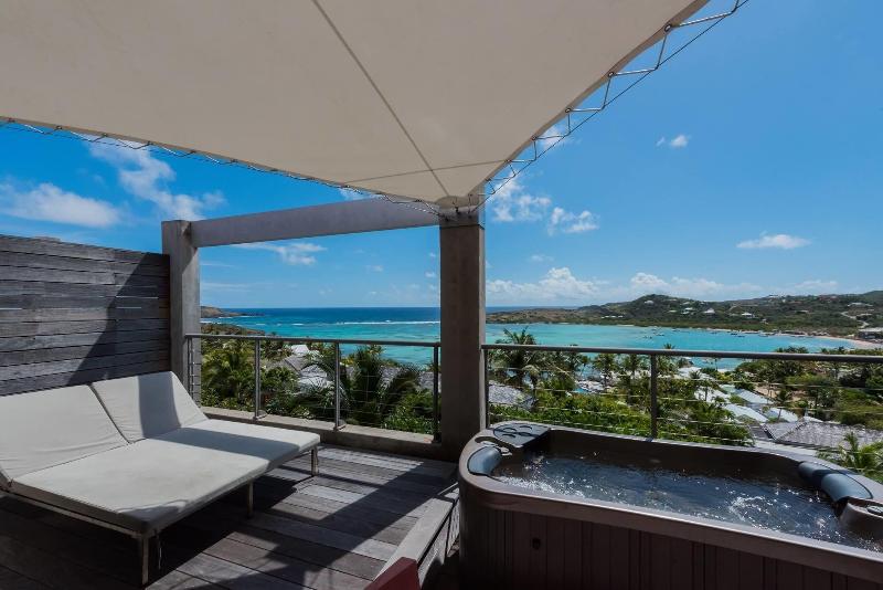 Amnios St Barth image