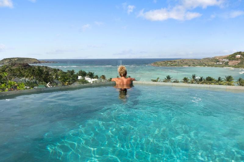 Amnios St Barth image