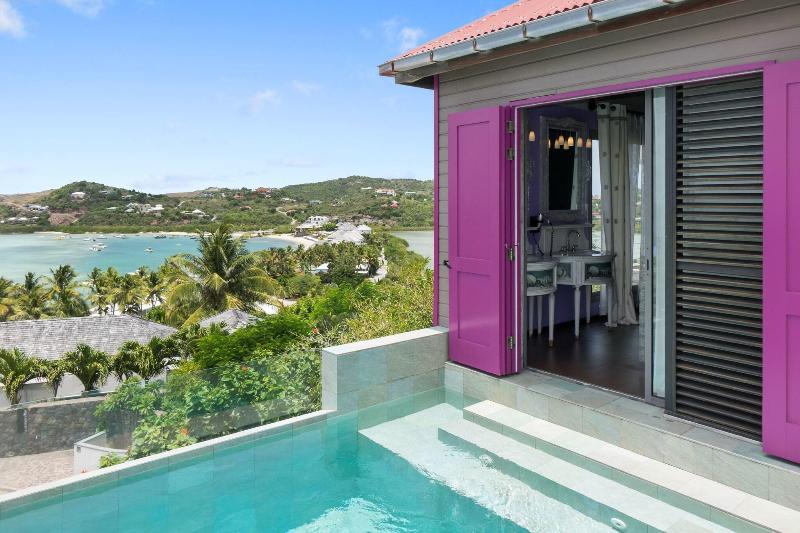 Amnios St Barth image