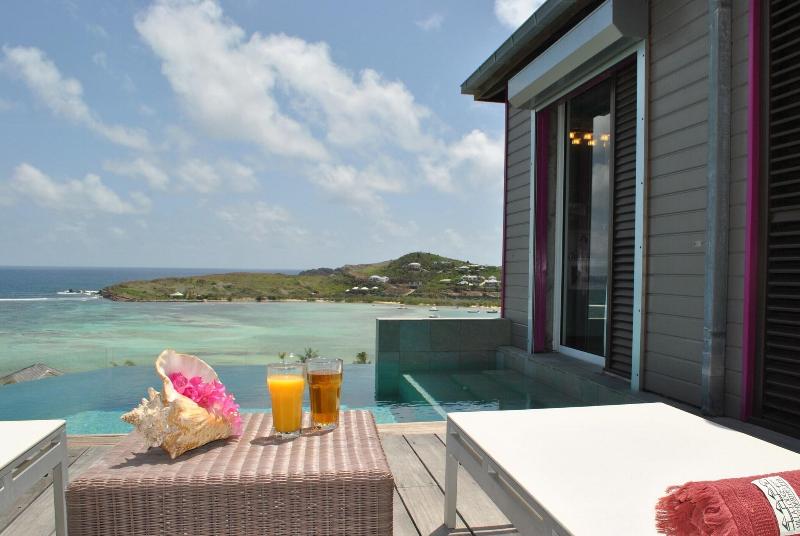 Amnios St Barth image