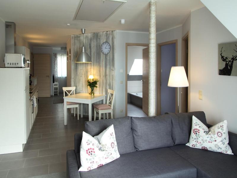 Villa-Meehr image