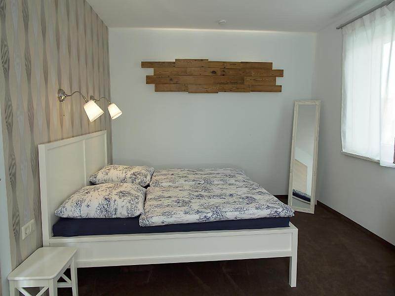 Villa-Meehr image