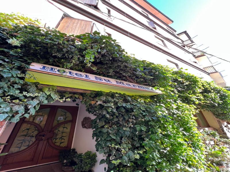 Su Marmuri image