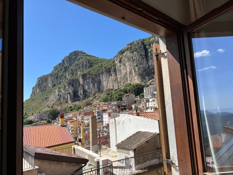 Su Marmuri image