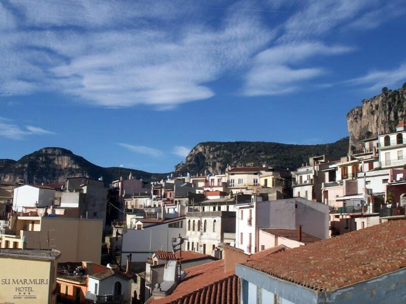 Su Marmuri image