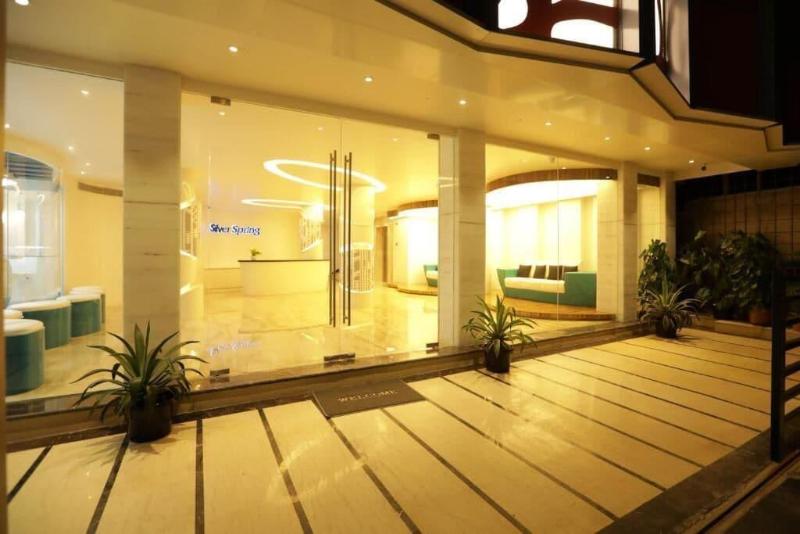 Hotel Silverspring — general view