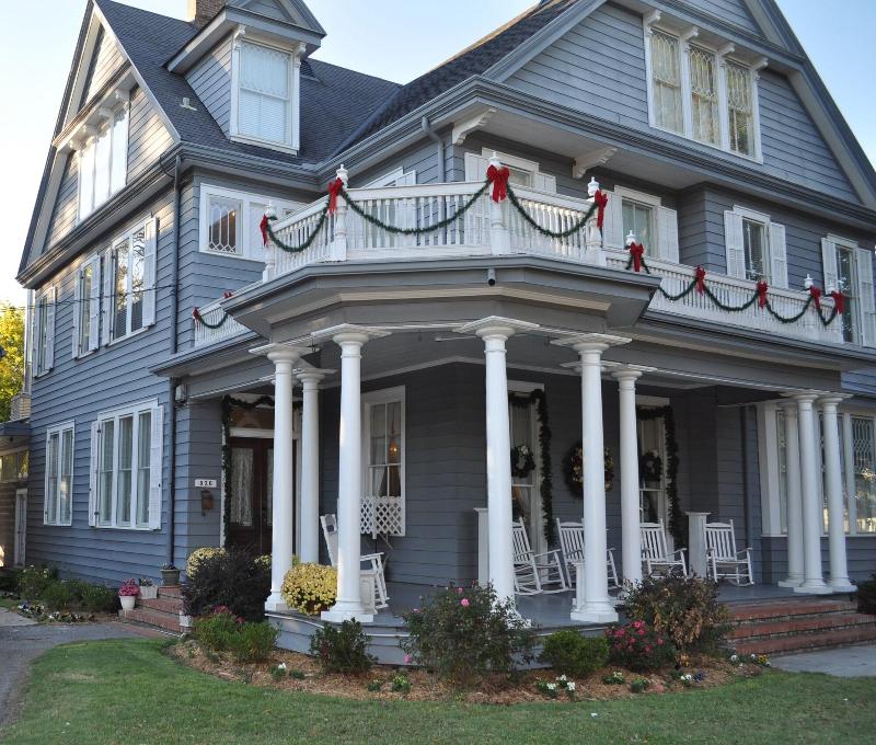 Sweet Cane Inn image