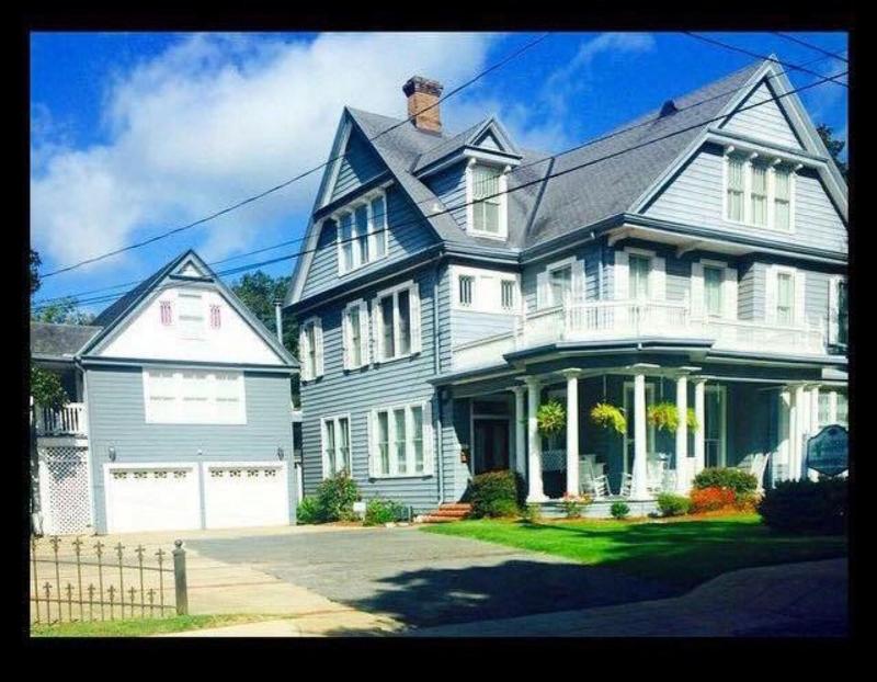 Sweet Cane Inn image