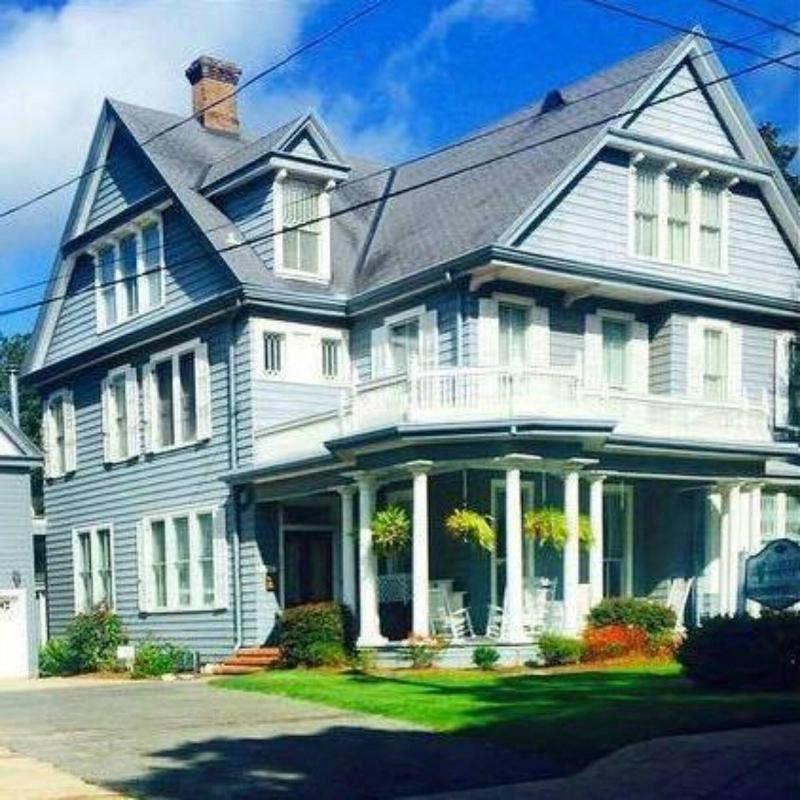 Sweet Cane Inn image