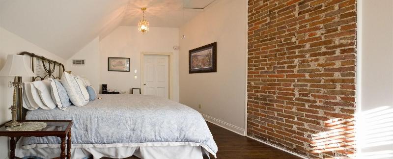 Sweet Cane Inn image