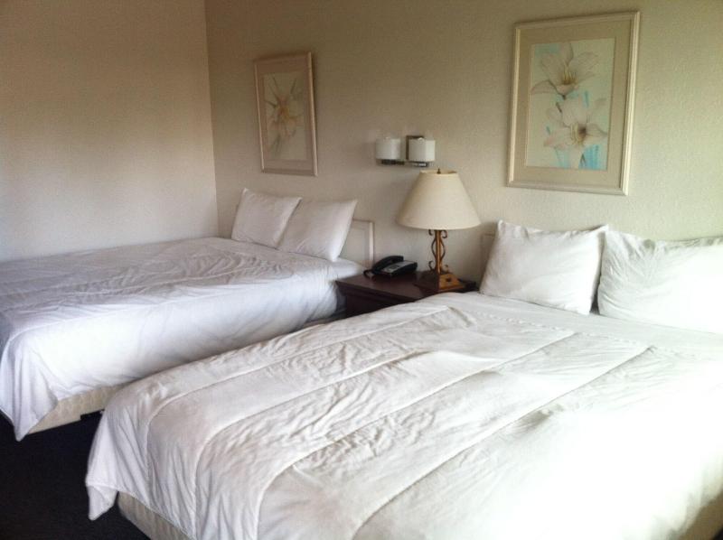The Inn At Boatworks image