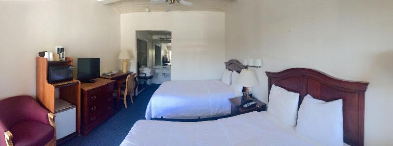 The Inn At Boatworks image