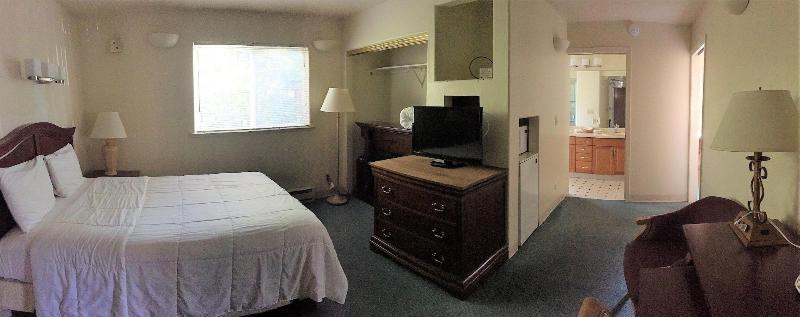The Inn At Boatworks image