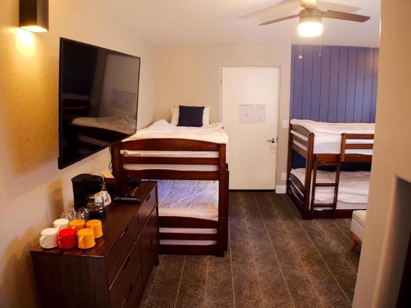 The Inn At Boatworks image
