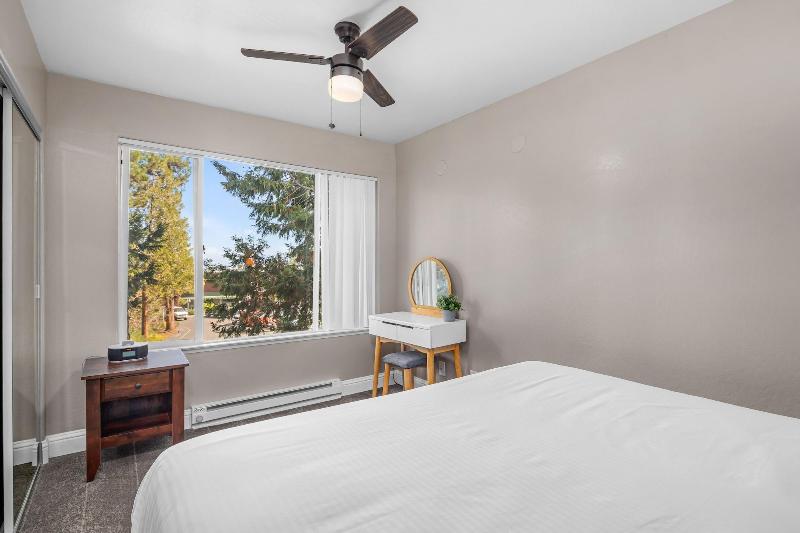 The Inn At Boatworks image