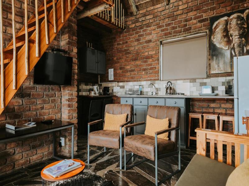 Teri Lemveli Lodge