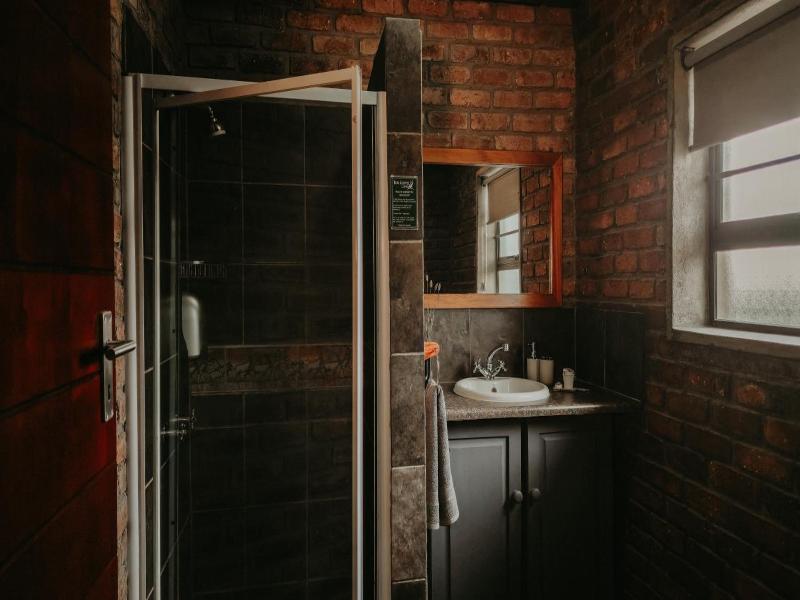 Teri Lemveli Lodge