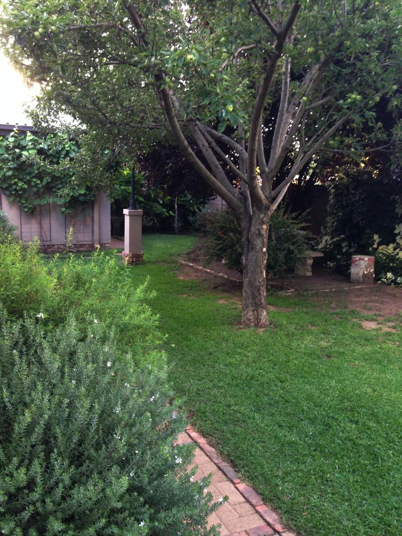 The Crown Guesthouse image