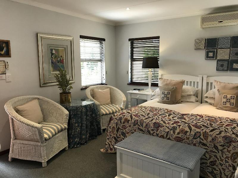 The Crown Guesthouse image