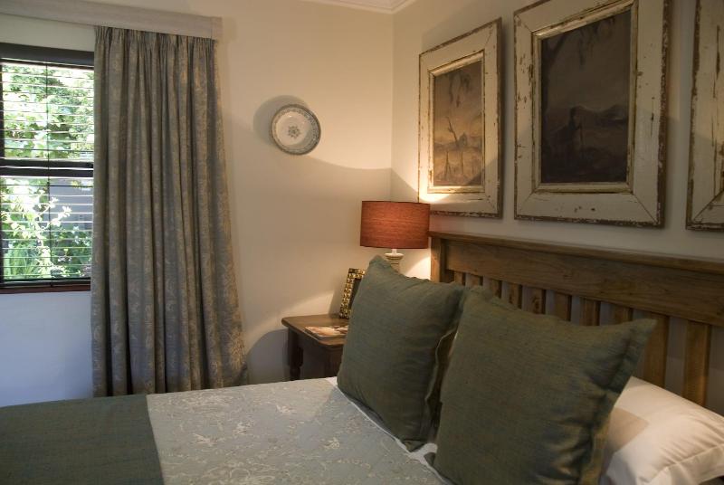 The Crown Guesthouse image