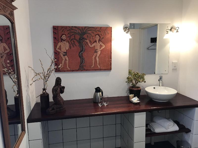 The Crown Guesthouse image