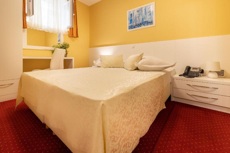 Villa Riva Makarska image