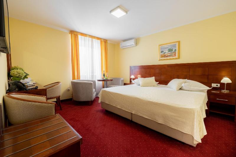 Villa Riva Makarska image