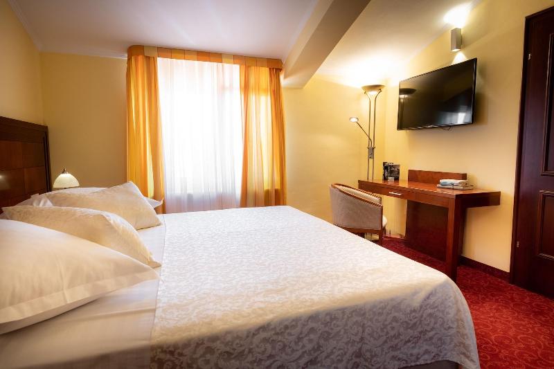 Villa Riva Makarska image