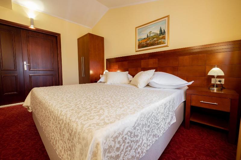 Villa Riva Makarska image