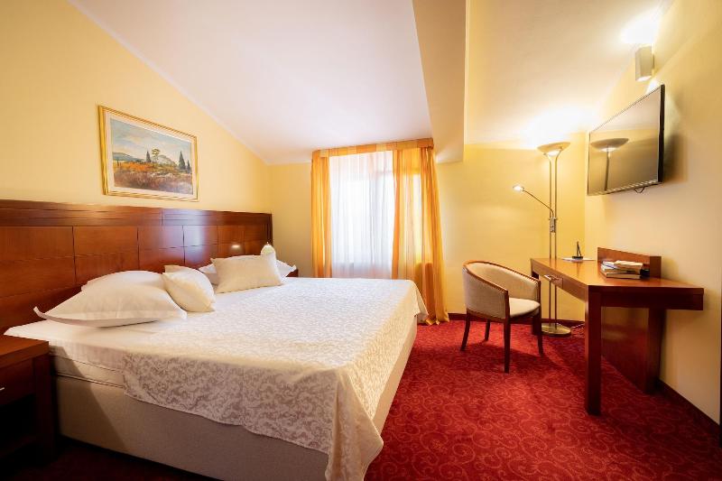 Villa Riva Makarska image