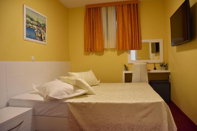 Villa Riva Makarska image