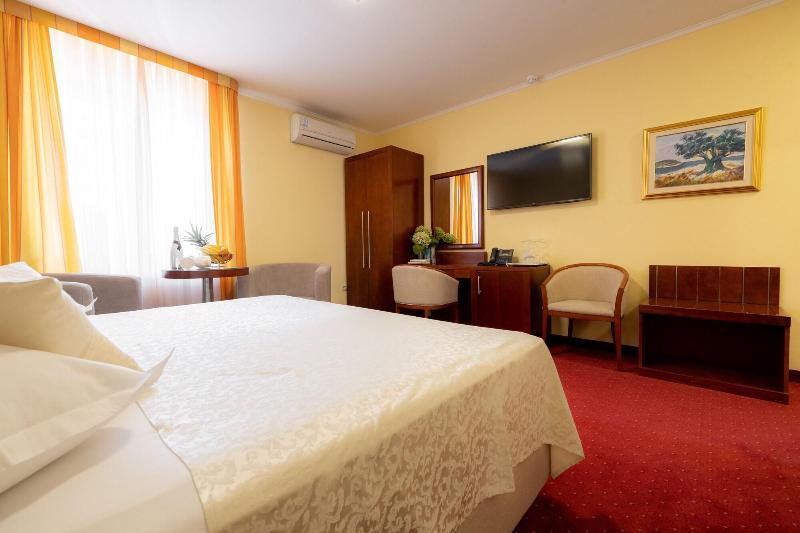 Villa Riva Makarska image