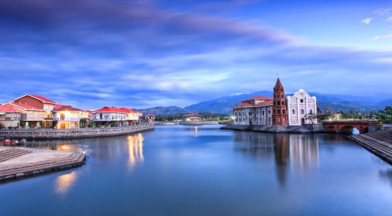 Las Casas Filipinas De Acuzar