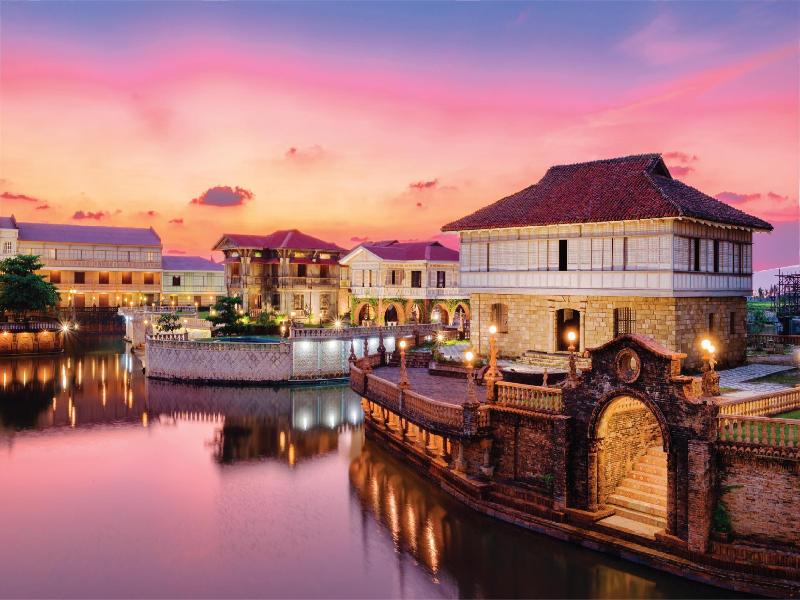 Las Casas Filipinas De Acuzar image