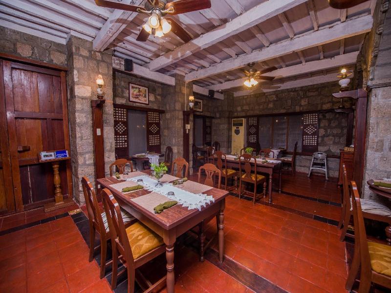 Las Casas Filipinas De Acuzar image