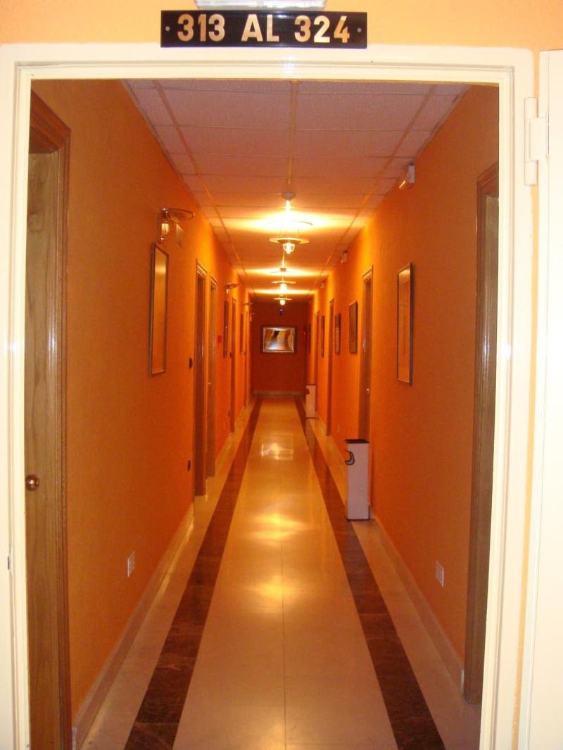 Hostal Serpol image