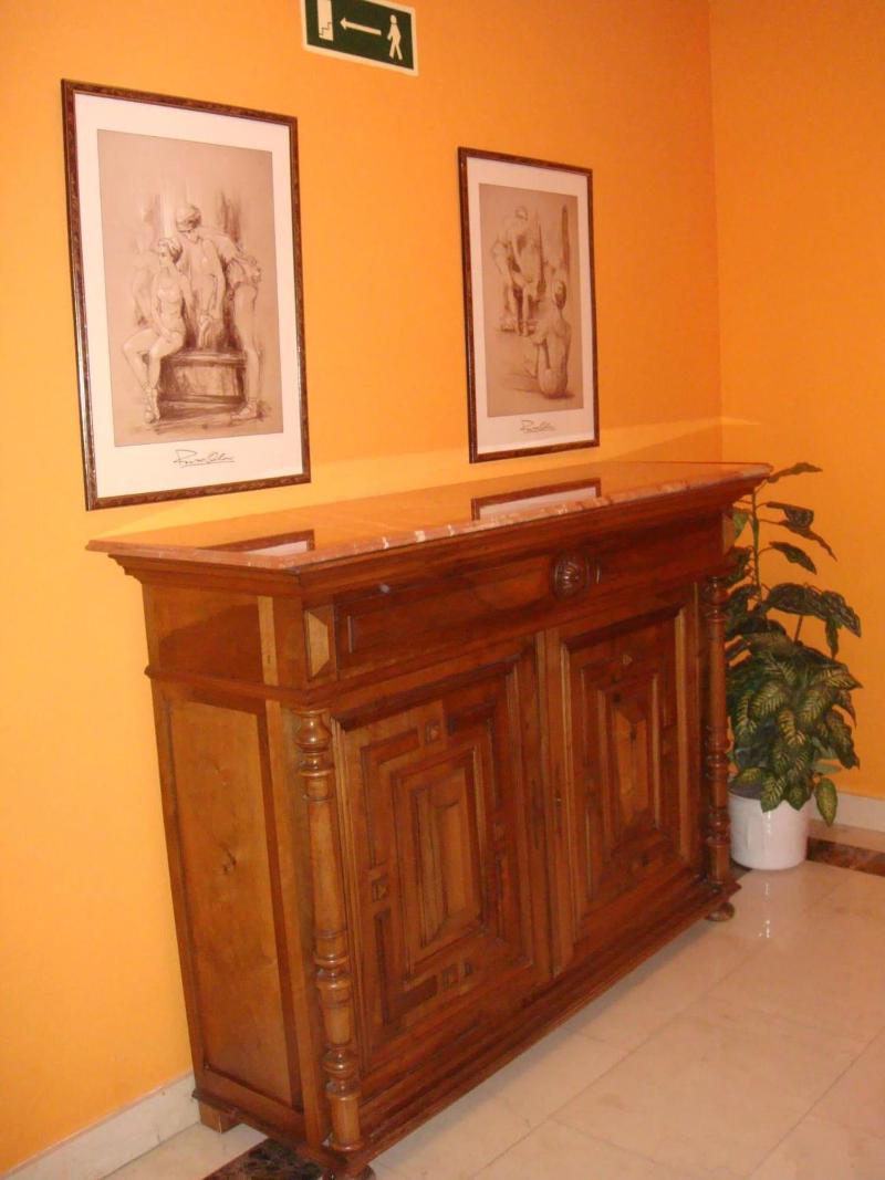 Hostal Serpol image