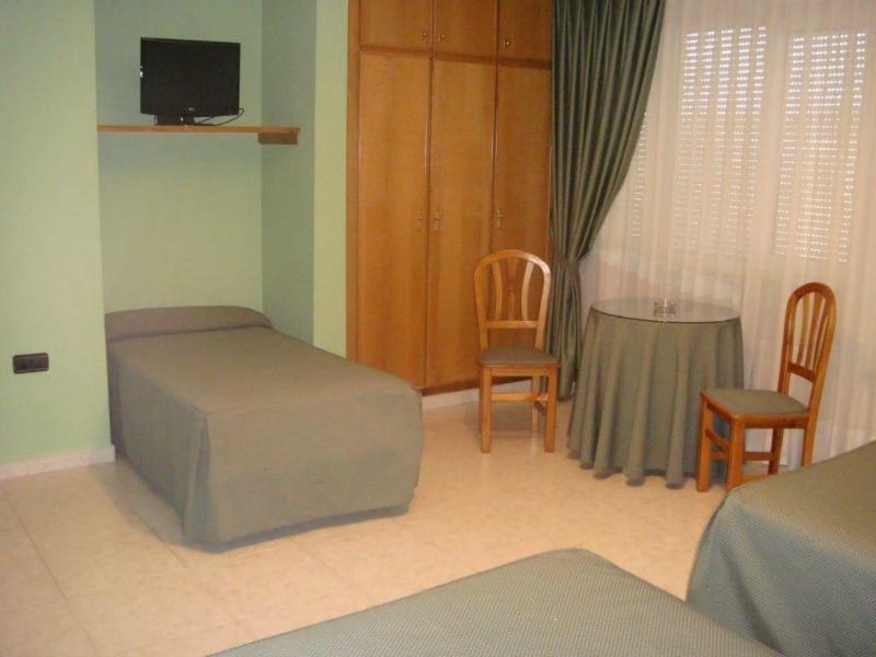 Hostal Serpol image