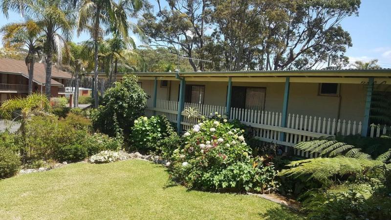Tabourie Lake Motel image
