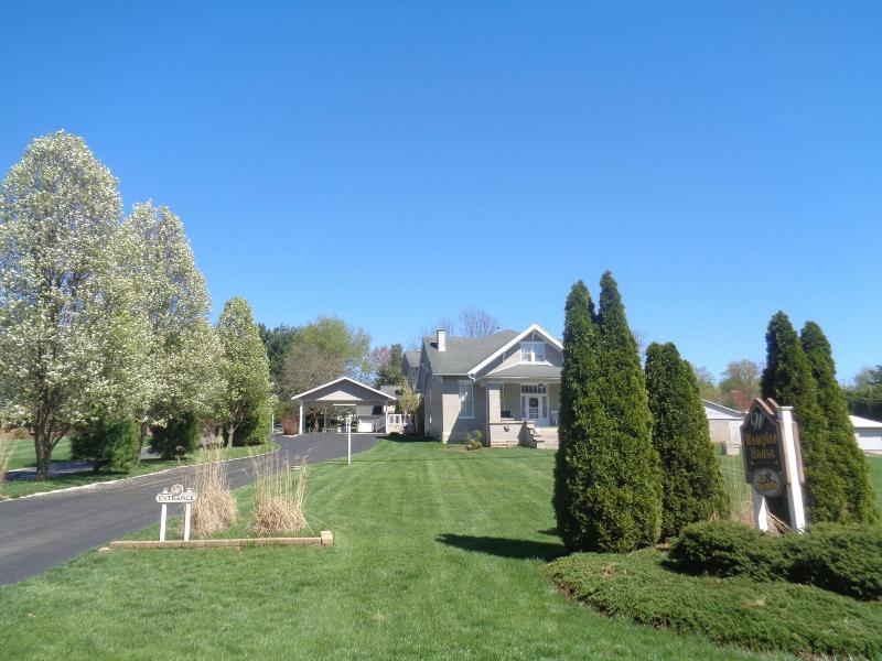 Wampler House image