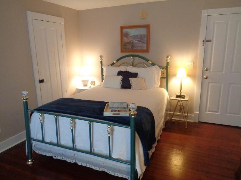 Wampler House image
