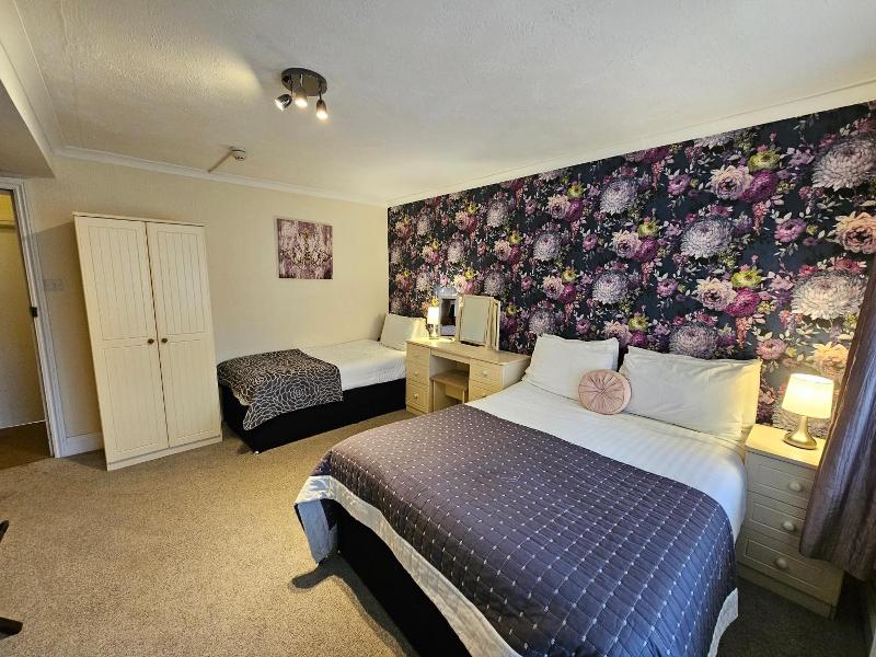 Rivelyn Hotel image